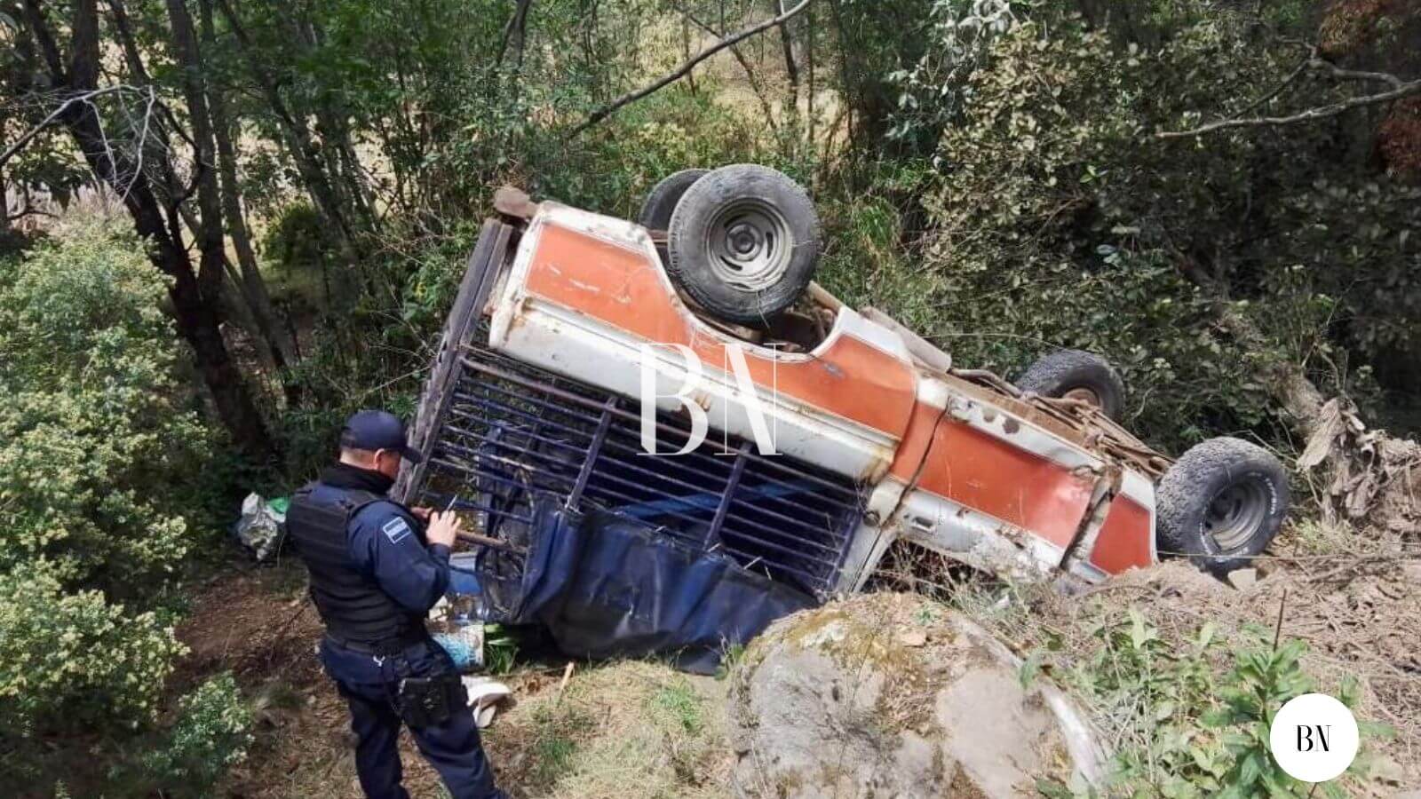 Se volcó camioneta en  Jiquipilco; un muerto